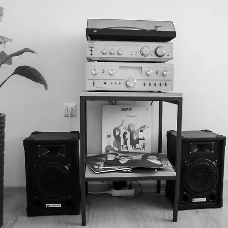 Apartment Gramophome